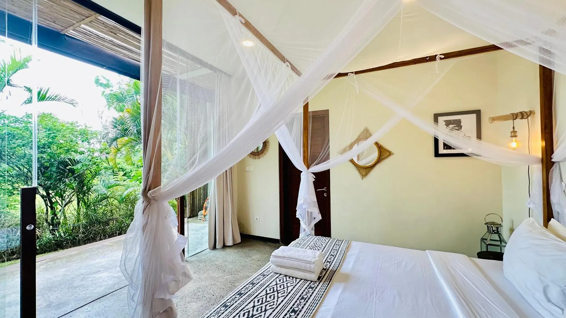 Villa Samudra - Luxury Peaceful 4Br Modern Villa, Heart Of Bingin Pecatu   Pecatu (Bali)