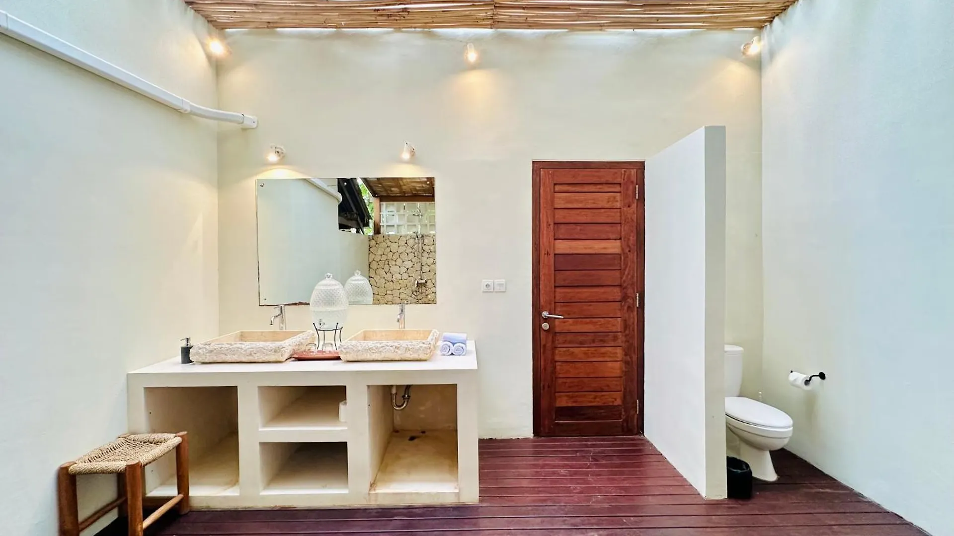 Villa Samudra - Luxury Peaceful 4Br Modern Villa, Heart Of Bingin Pecatu  Indonesia