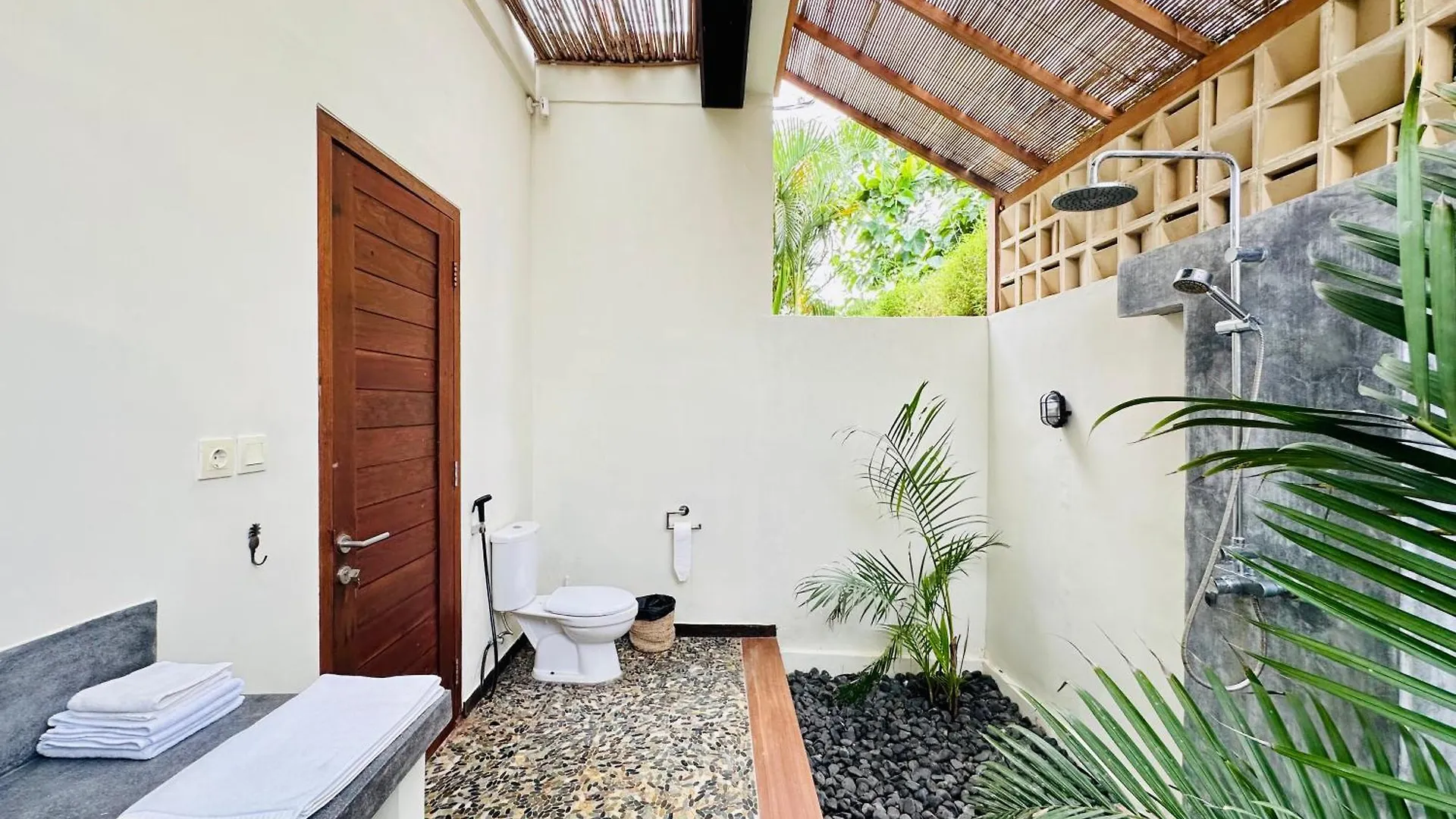 Villa Samudra - Luxury Peaceful 4Br Modern Villa, Heart Of Bingin Pecatu  0*, Pecatu (Bali)